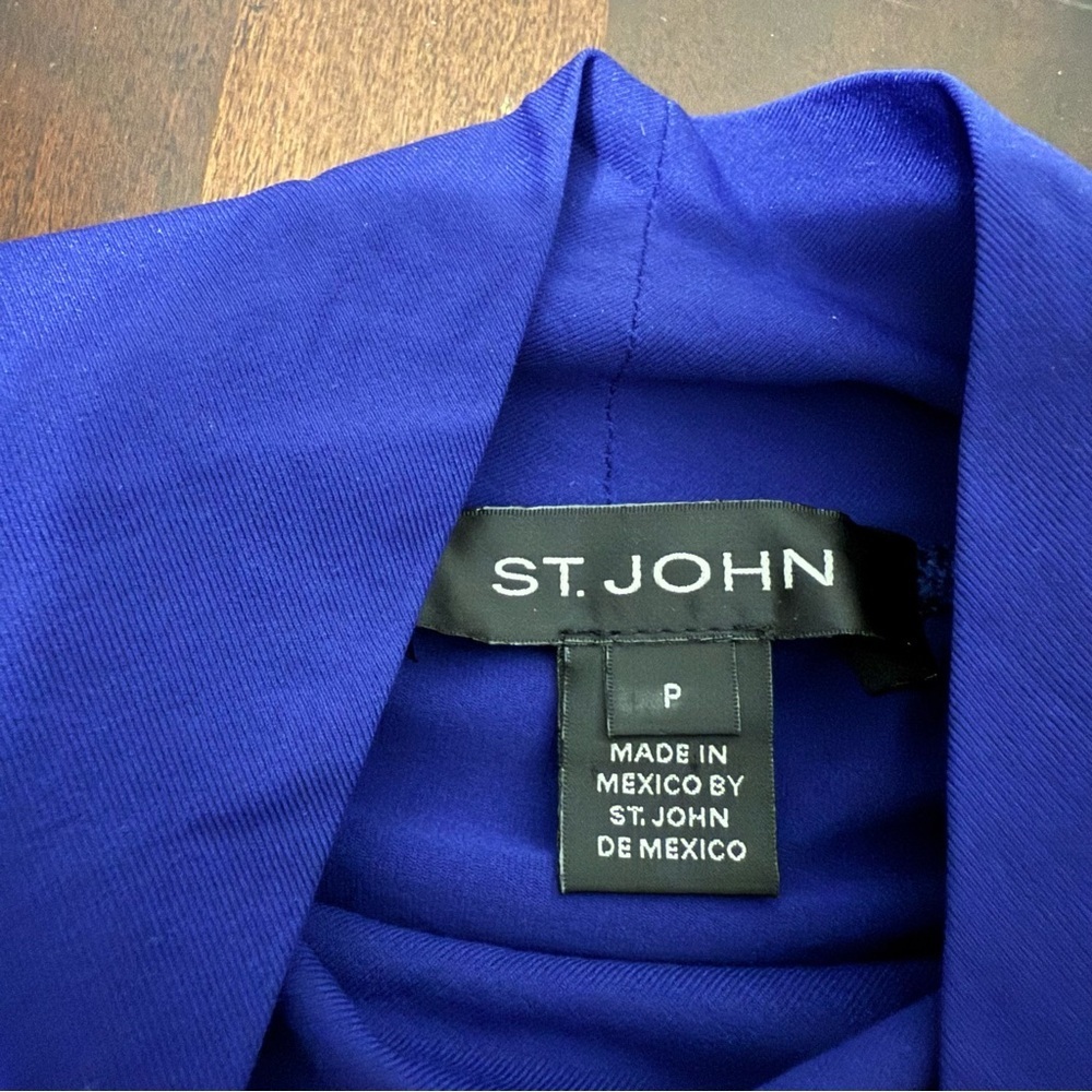 St. John Long Sleeve Turtle Neck Women’s Size P Blue Light Weight - Picture 3 of 6